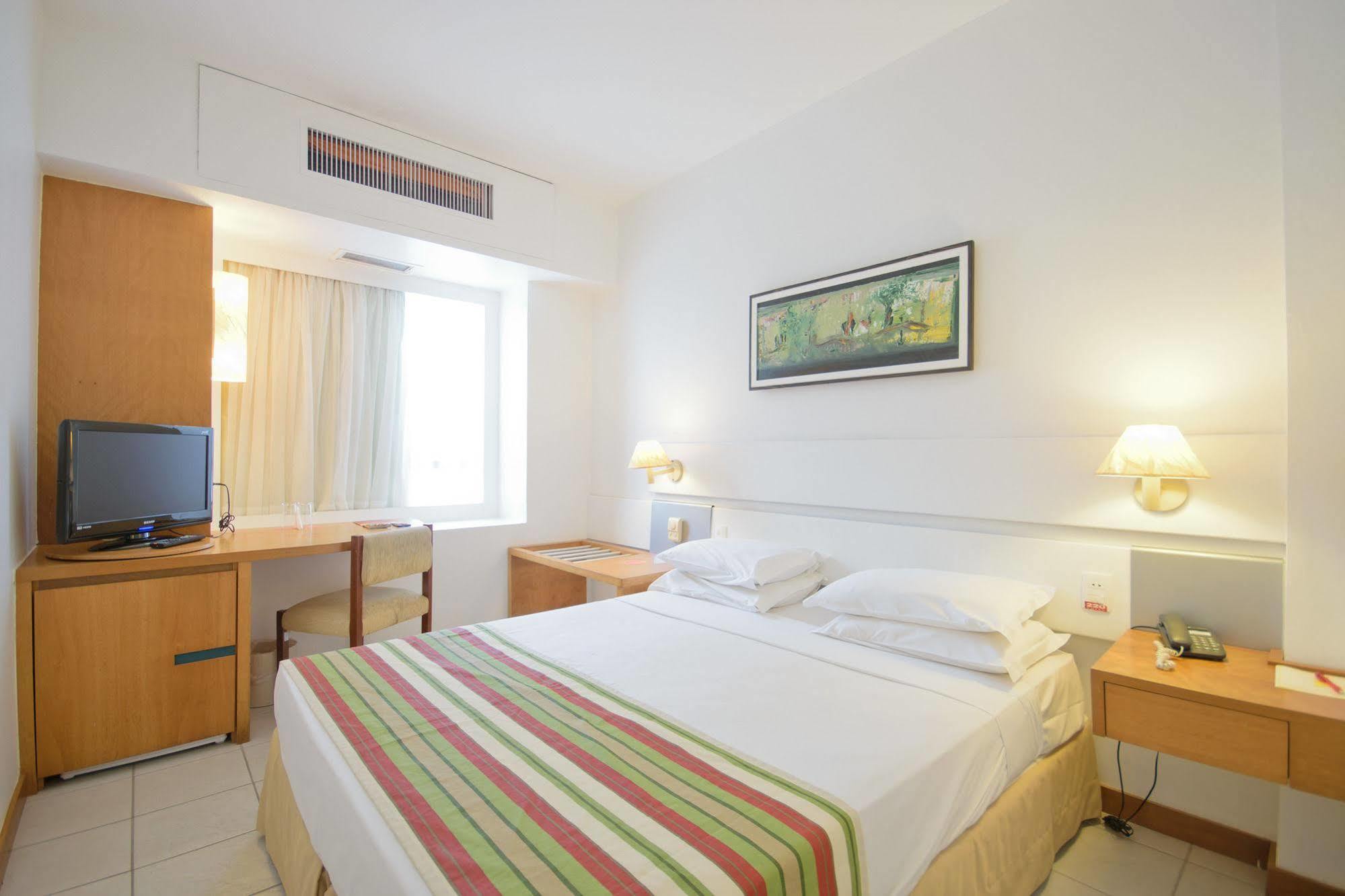 Oasis Atlantico Hotel 3*