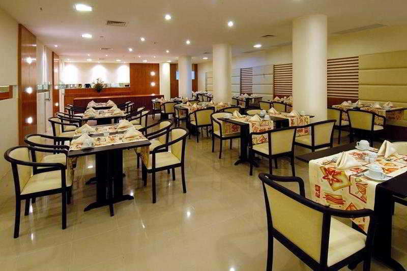 Oasis Atlantico Hotel 3*